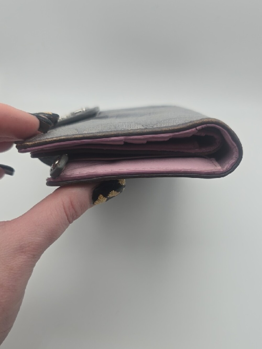 Coach Gray/Pink Signature Horse/Carriage Long Wallet W Checkbook (GOOD/FAIR)π - Picture 7 of 15